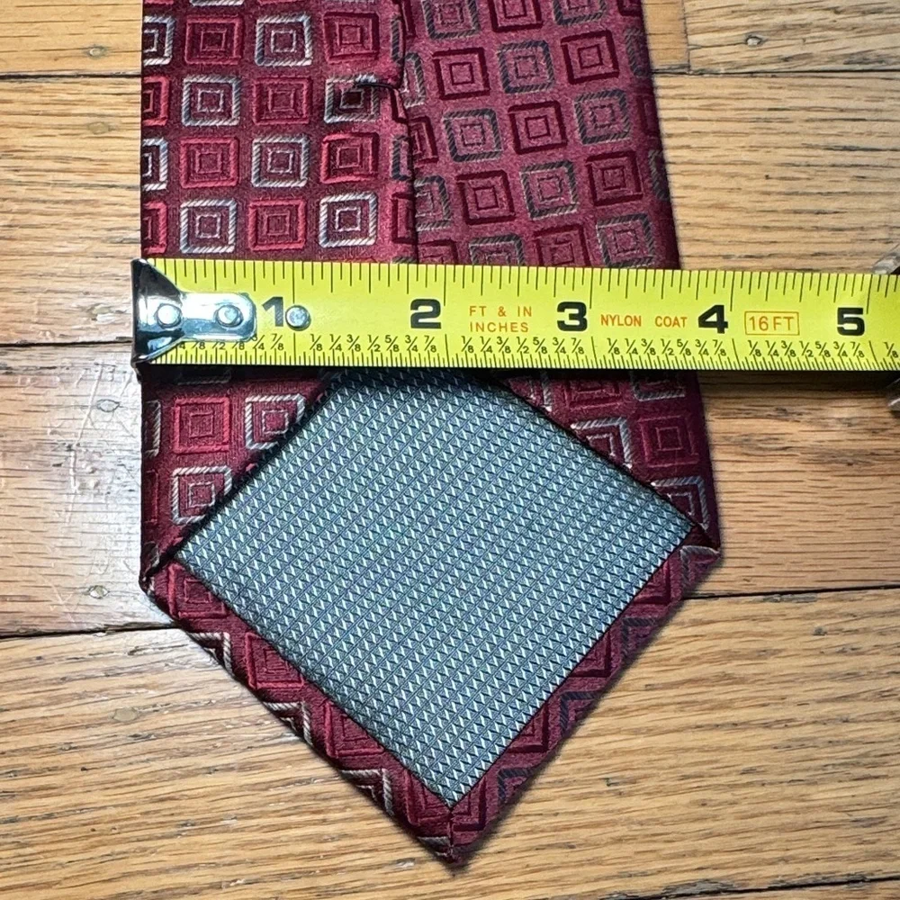 Bergamo New York Burgundy Geometric Men's Tie
